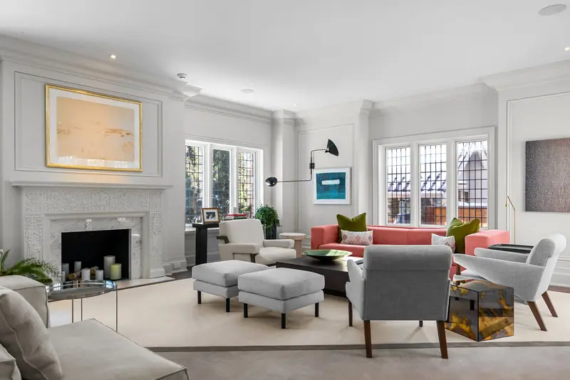 Living room with fireplace and leaded windows